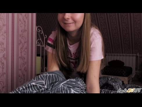 ❤️ Nitsentsitra lalina ny BFF-ny i Blondie ary niditra tao am-bavany Super vetaveta aminay